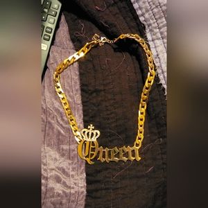 Queen Chain necklace